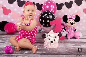 Sesja urodzinowa Cake Smash Julii